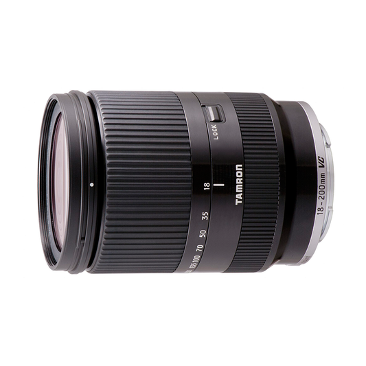 Lente 18-200mm F/3.5-6.3 Di III VC - Modelo B011